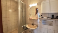 Gäste Duschbad - Charmante Eigentumswohnung in beliebter und zentrumsnaher Halbhöhenlage