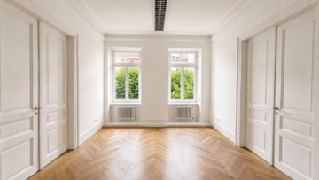 Großzügiger Altbau Etage in herrschaftlicher Stadtvilla direkt in der Sophienstraße, 76530 Baden-Baden, Etagenwohnung