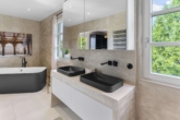 XXL-Badezimmer - Jugendstil-Villa mit Pool in bester Halbhöhenlage Baden-Baden‘s