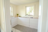 Küchenbereich - Villa Buschrose“ – Elegante Etagenwohnung in privilegierter Villen-Wohnlage am Annaberg