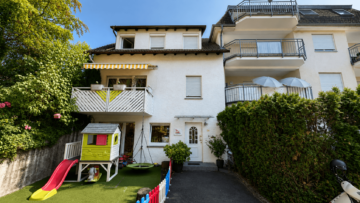Vielseitiges Zweifamilienhaus mit Einliegerwohnung – Wohnen, und Arbeiten unter einem Dach, 76530 Baden-Baden, Zweifamilienhaus