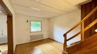 Wohnzimmer - Exklusives Grundstück mit Sanierungsobjekt am Fuße des Merkurs
