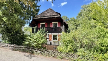 Exklusives Grundstück mit Sanierungsobjekt am Fuße des Merkurs, 76530 Baden-Baden, Haus
