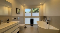 Master-Badezimmer - Postmoderne Premium Eigentumswohnung in bevorzugter Innenstadtlage