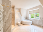 Luxuriöses Marmor Badezimmer