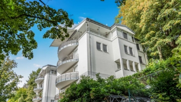 Preisokkasion – Elegante Etagenwohnung in kleiner Villen-Residenz in exzellenter Halbhöhenwohnlage, 76530 Baden-Baden, Etagenwohnung
