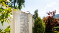 Außendusche - Repräsentatives Villen-Landhaus auf parkähnlichen Grundstück in Aussichtswohnlage